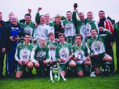 - 19990508-les-phillips-cup-win-clyst-rovers2.jpg