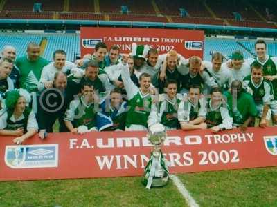 FA trophy winners 2002 celebrations-1