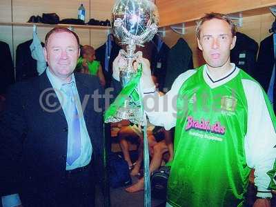 gaffer and thommo with cup